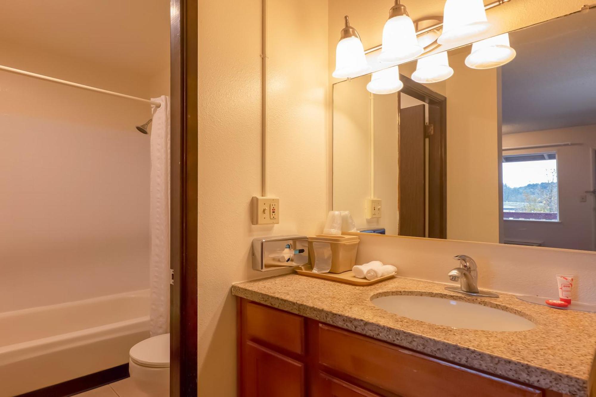 Oyo Hotel Chehalis I-5 South 外观 照片